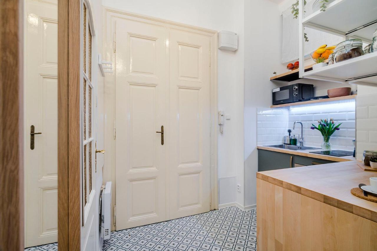 Prague Apt Near Charles Bridge By Michal&Friends Dış mekan fotoğraf