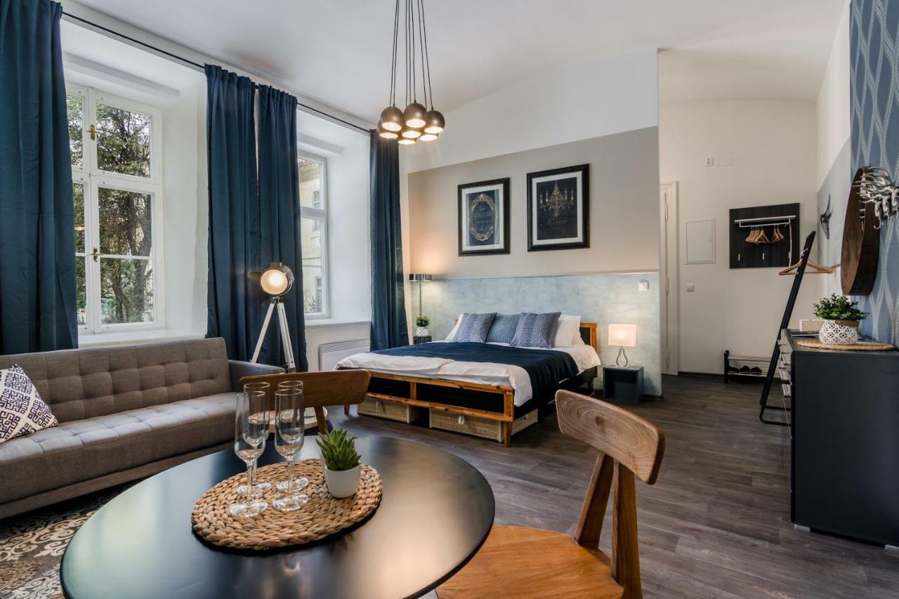 Prague Apt Near Charles Bridge By Michal&Friends Dış mekan fotoğraf