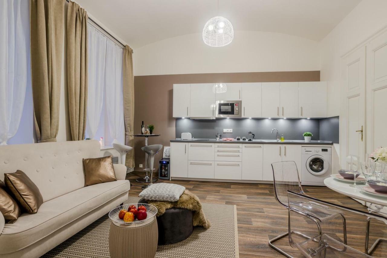 Prague Apt Near Charles Bridge By Michal&Friends Dış mekan fotoğraf